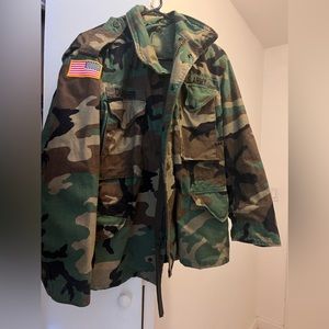 Vintage army jacket with pop out hood